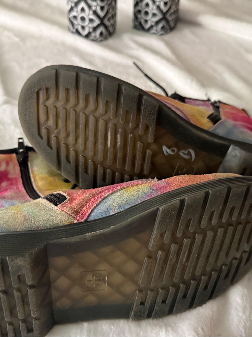 Dr. Martens 1460 Tie Dye Suede Boots size 6 women’s 5 men’s - Picture 16 of 16